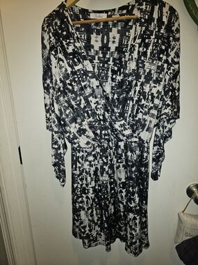 Parker New York Catalina Faux Wrap Dress E U C